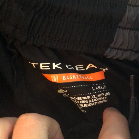 Basketball Shorts - Picture 2 of 3